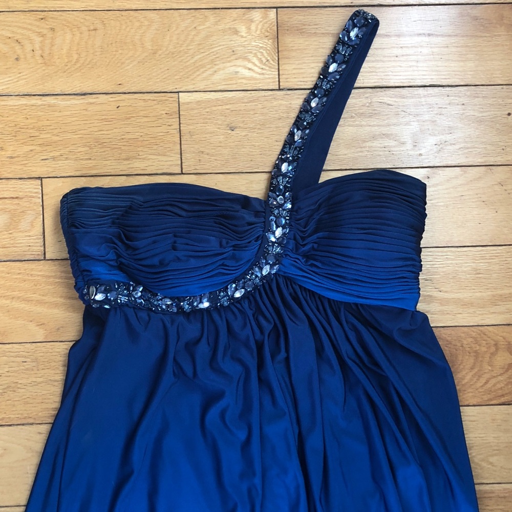 Cache One-Shoulder, Ombré Prom Gown!